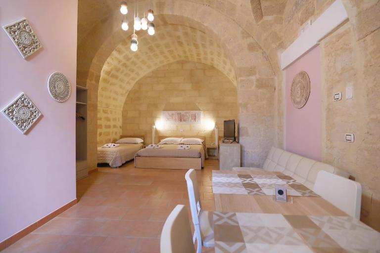 NOVILUNIO - B&B Andria