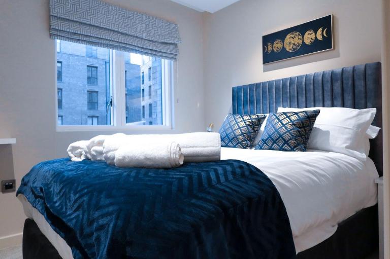 City Centre Luxury studio apartment suite with garden view - B&B York