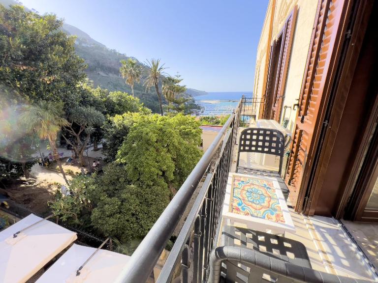 Sicilia Ovest - Balconi Bella Vista - B&B Castellammare del Golfo