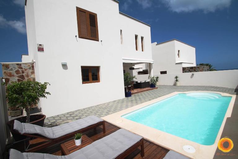 The House of Origin - Bed and Breakfast Costa Teguise