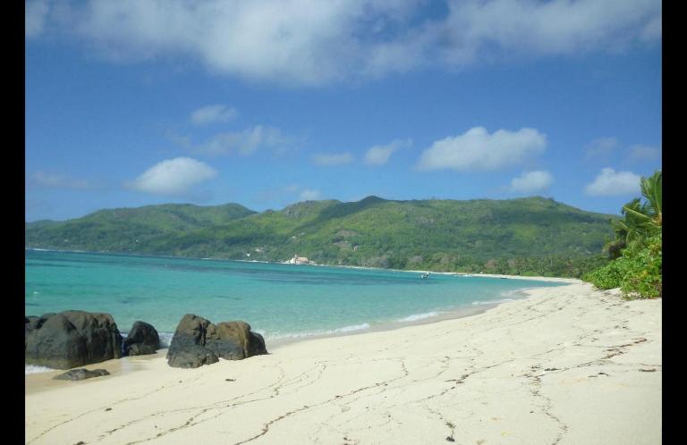 Royale Self Catering Apartments - Chambres d'hôtes Anse Royale