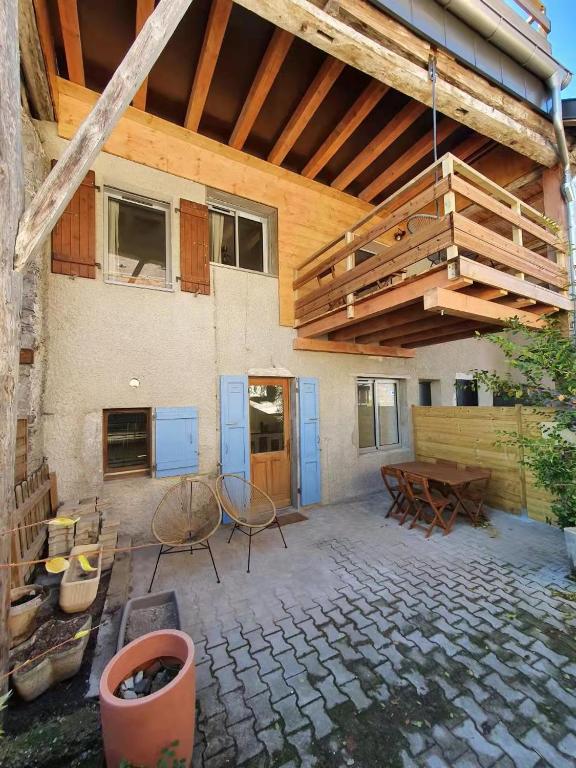 LA MAISON DU LAC - Bed and Breakfast Doussard