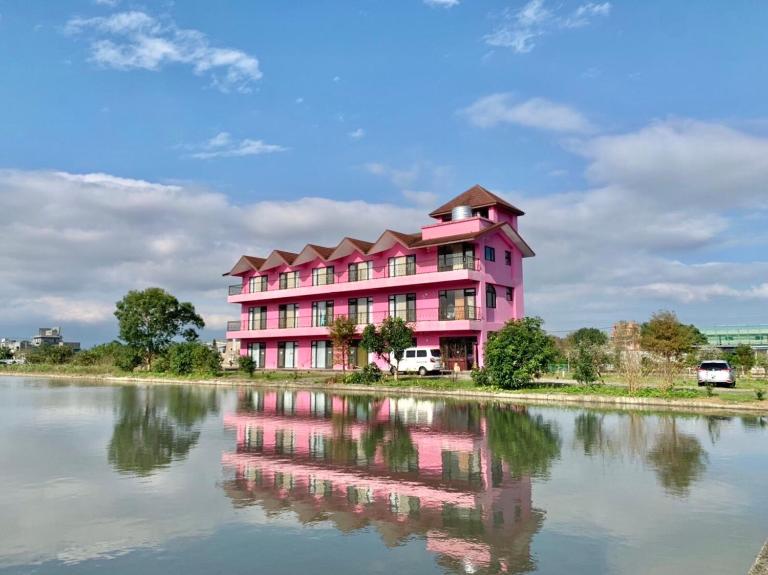 Fairy Story Village Farm B&B - Bed and Breakfast Dongshan