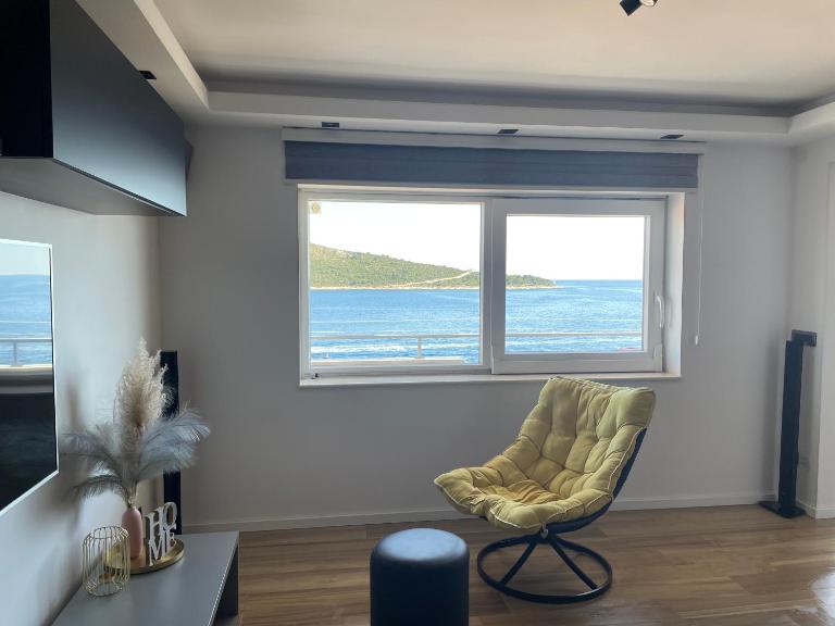 Apartment Gallery - B&B Primošten