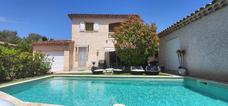 Chambres privées dans Villa des Lauriers - B&B Saint-Raphaël