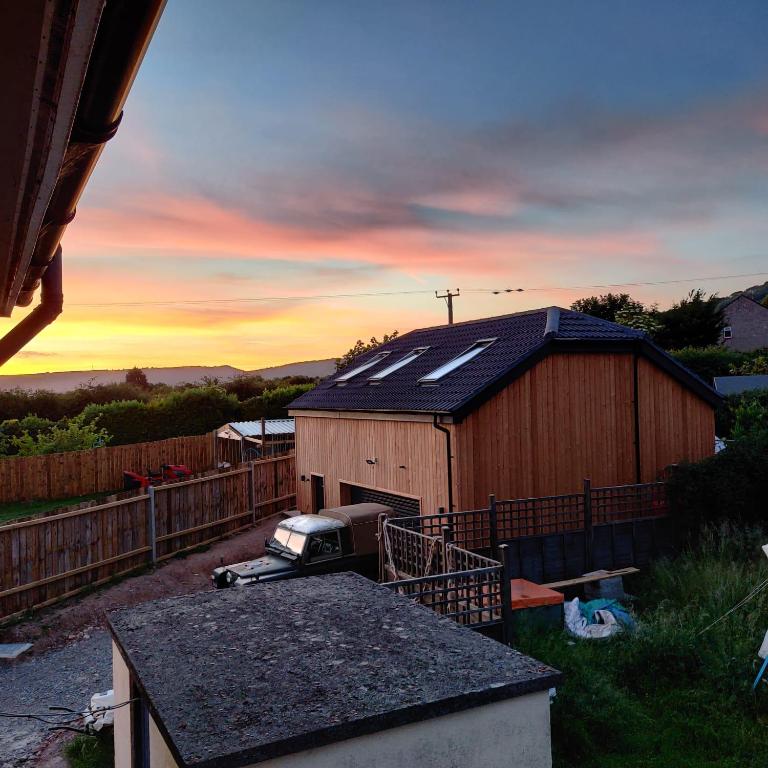The Studio Cheddar - With Wood Fired Hot Tub, Near Cheddar Gorge - Bed and Breakfast Draycott