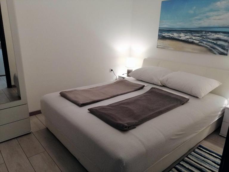 Apartment Irena - Ferienwohnung Jadranovo