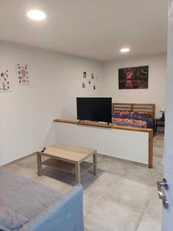 Michael's- A Lovely Studio Apartment - Ferienwohnung Eilat