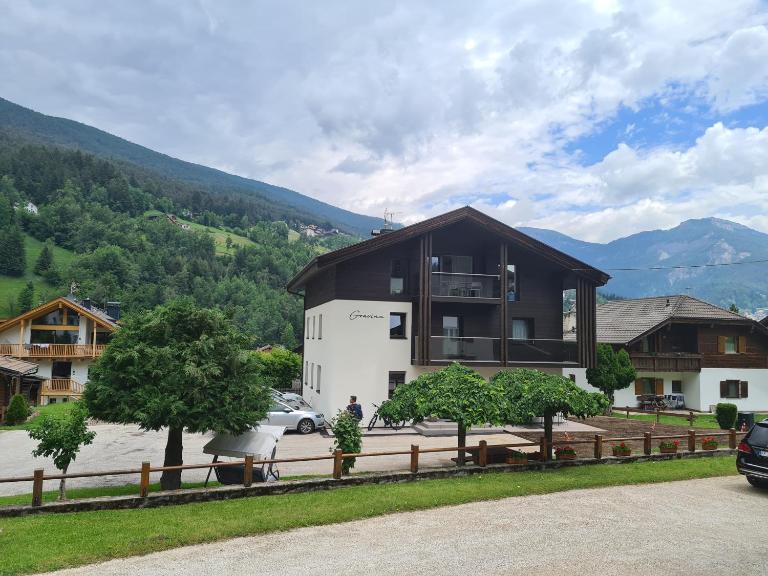 Chalet Gravina - Chambres d'hôtes Ortisei