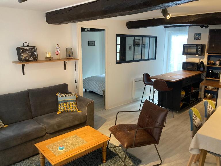 Appartement Haute Ville meublé avec cour privative - B&B Granville