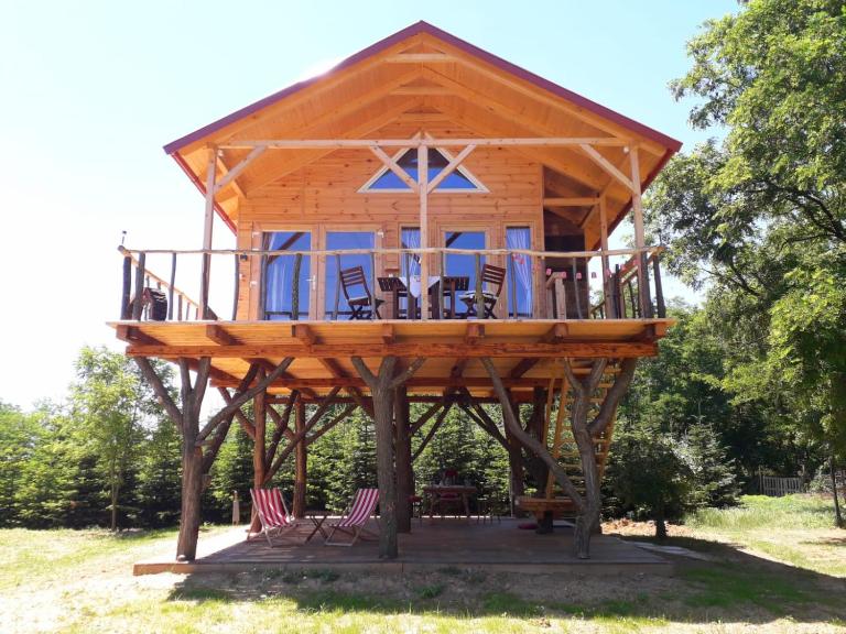 EHM Baumhaus Chalet nahe Therme & Natur - Chambres d'hôtes Mesteri