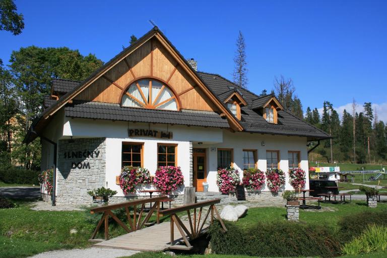 Penzion Slnecny Dom - Chambres d'hôtes Tatranská Lomnica
