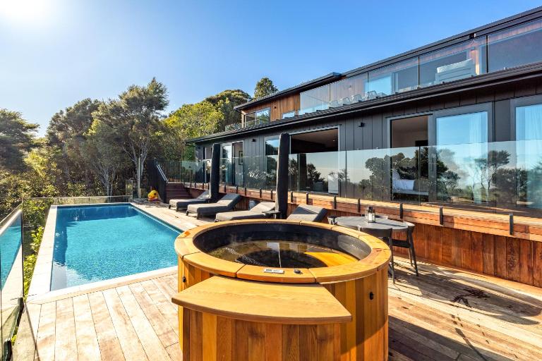 Kaitiaki Lodge - Private pool & Spa - Chambres d'hôtes Putiki