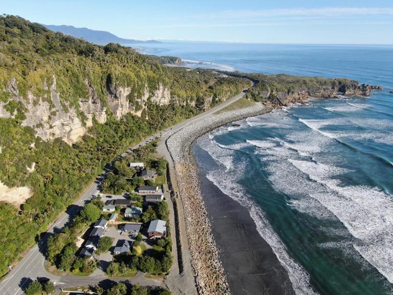 Punakaiki Beachfront Motels - B&B Punakaiki