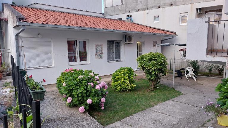 Apartment Aleksandra - B&B Antivari