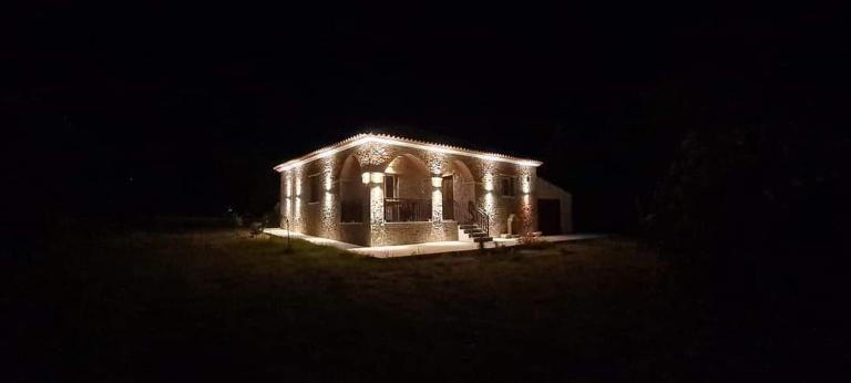 VILLA PORTIANOU - B&B Pedhinón