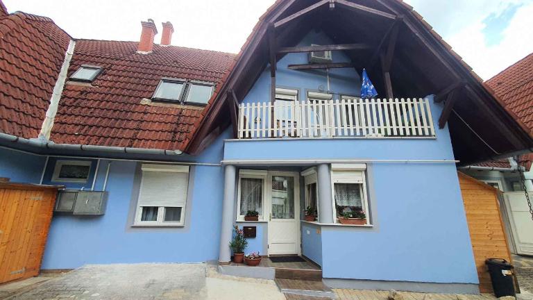 Holiday home in Balatonföldvar 18543 - B&B Balatonföldvár