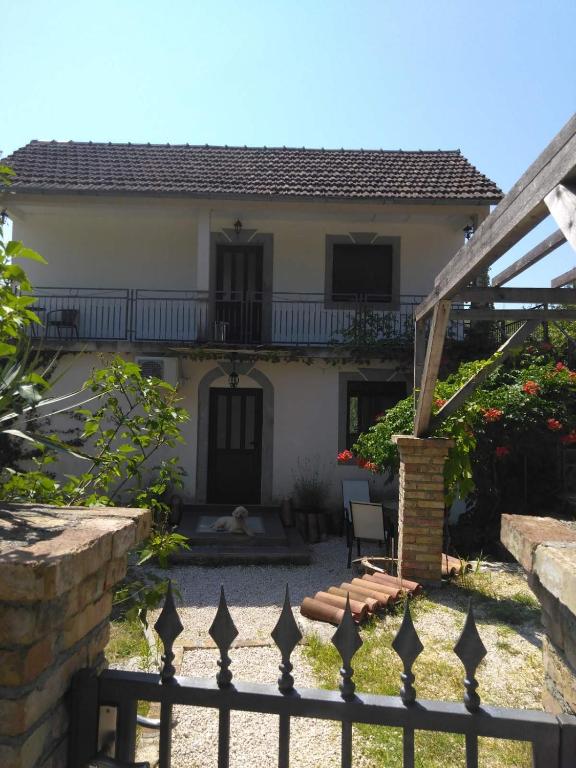 Lucha apartman - B&B Rijeka Crnojevića