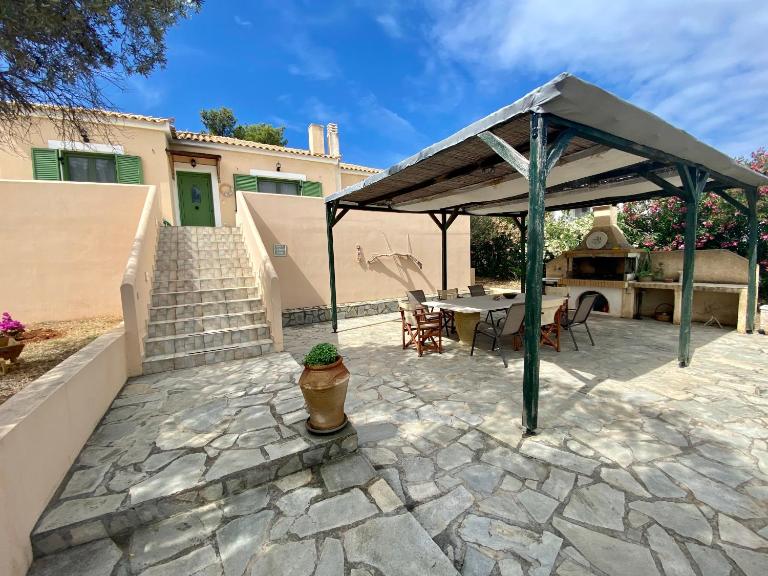 Family D 3 bedroom house with BBQ&Patio in huge estate! - B&B Pórto Chéli