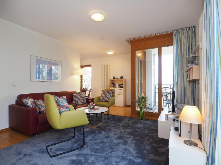 Kaiservillen Heringsdorf - Ferienwohnung mit 2 Schlafzimmern und Balkon D213 - B&B Heringsdorf
