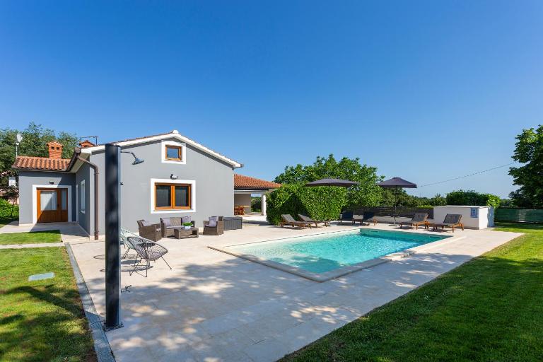 Villa Anavi - B&B Bičići