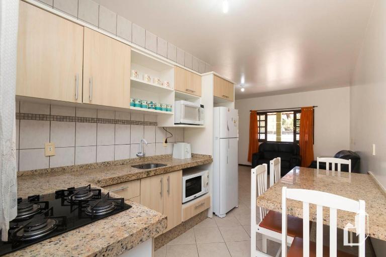 Casa térrea com 03 dormitórios - Chambres d'hôtes Canto Grande