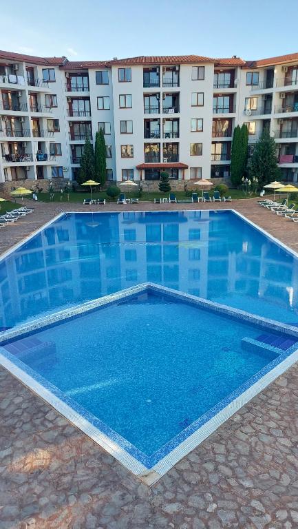 Апартамент Анастасия Аполон 6 - B&B Ravda
