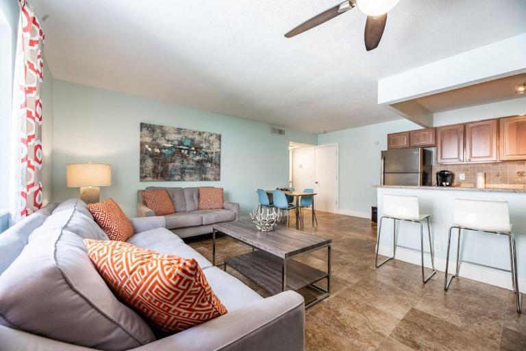 Steps to Sand and Sea 4 - B&B Fort Lauderdale