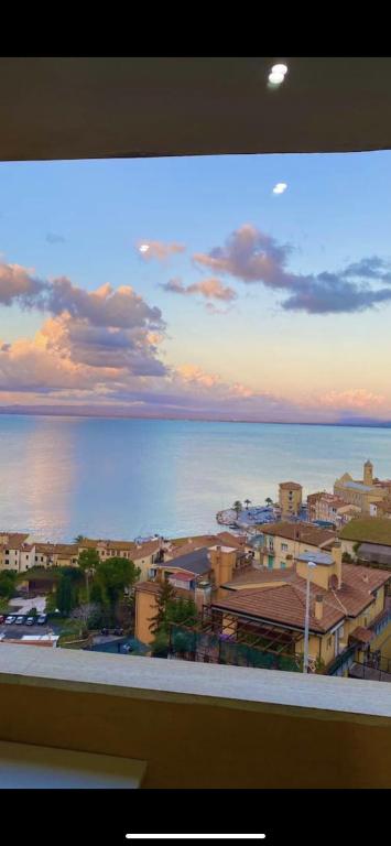 BILOCALE VISTA MARE CON POSTO AUTO - Ferienwohnung Porto Santo Stefano