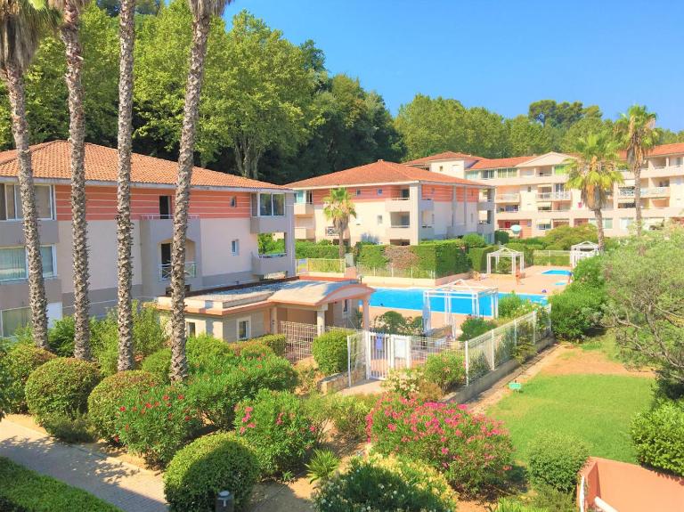 Loft ravissant avec piscine - B&B Cagnes-sur-Mer