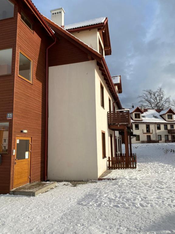APARTAMENTY NAD ŁOMNICZKĄ-MALACHIT - Ferienwohnung Karpacz
