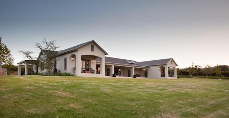 Under Oaks Guesthouse - Chambres d'hôtes Paarl