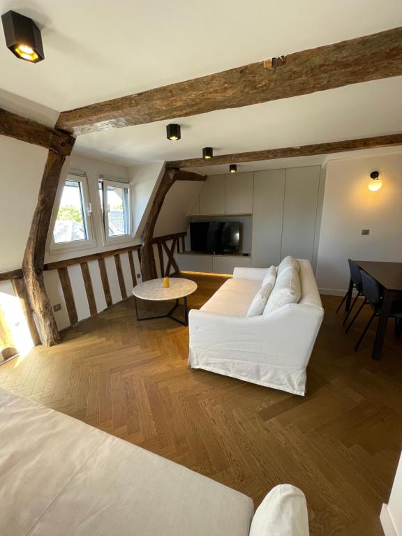 Appartement rénové - Centre Honfleur - Parking - Plage à pied - Bed and Breakfast Honfleur