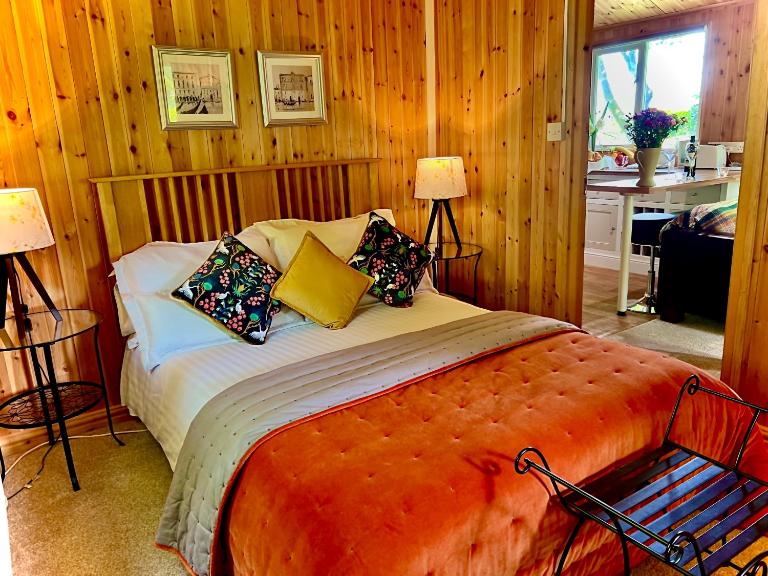 Treeside woodhouse - B&B Hawkshead