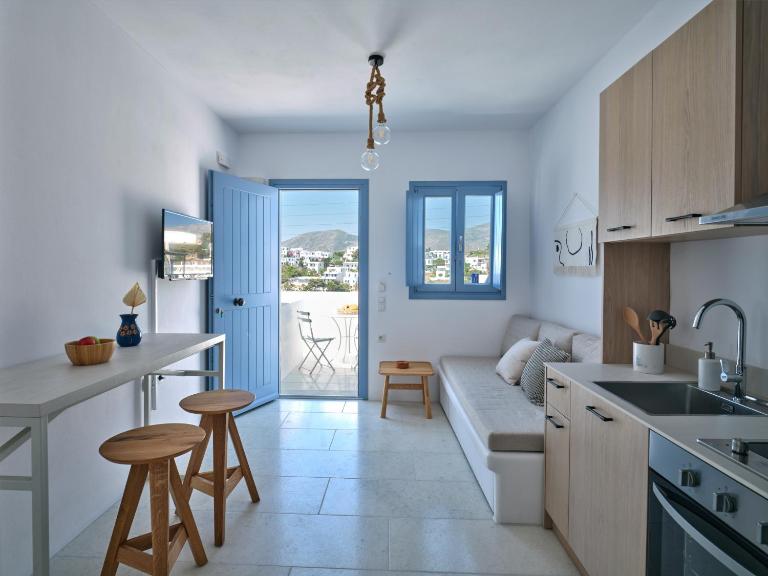 Etherio Apartment III - B&B Piso Livadi
