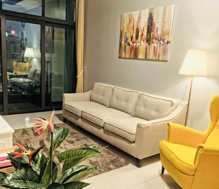 3 Bedrooms Short Stays Condo at KLCC - B&B Kuala Lumpur