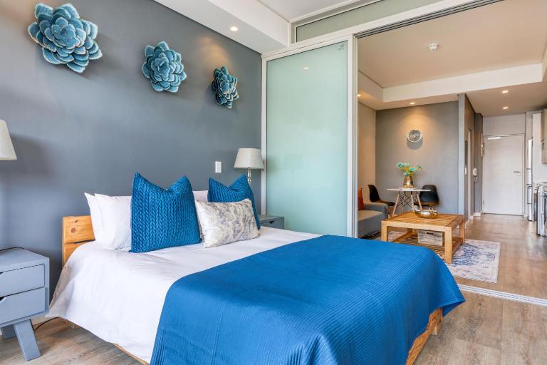Backup-Power Elegant NY Balcony Apartment - B&B Cape Town