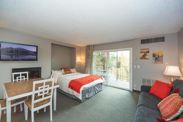 River View 2 Bedroom - B&B Bend