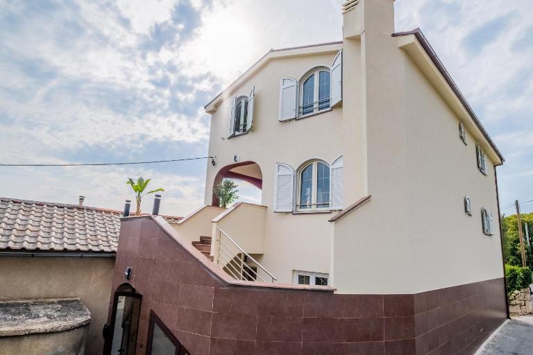 Apartments Laganini - Bed and Breakfast Novi Vinodolski