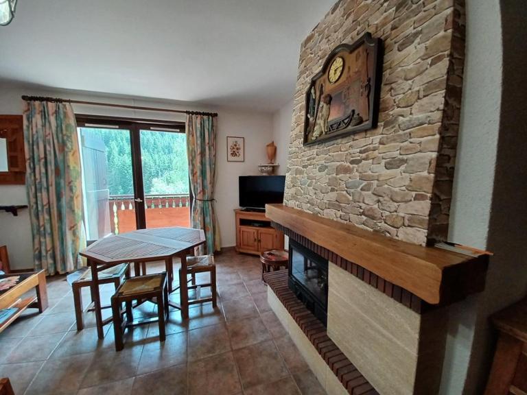 Charmant 2 pièces avec balcon et parking au Col du Corbier - FR-1-573-107 - Ferienwohnung Le Biot