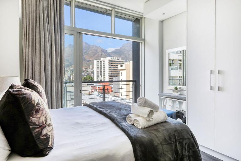 Backup-Power Mountain View Trendy Apartment - B&B Ciudad del Cabo