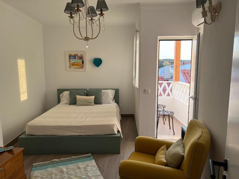 A Casa Branca - Bed and Breakfast Mértola