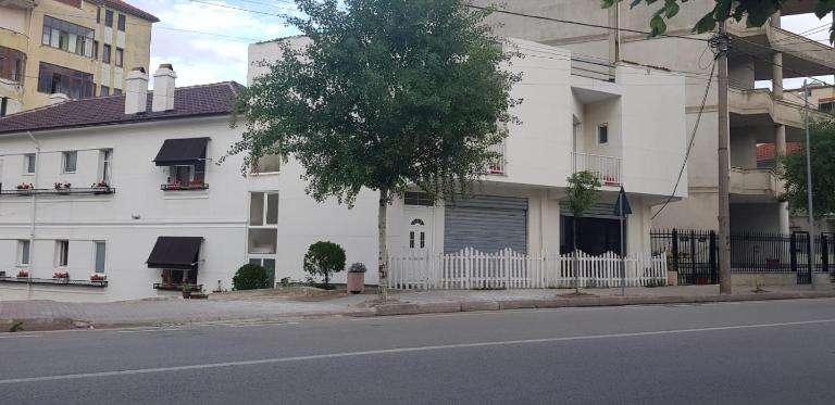 Hill View 7 Apartments - Ferienwohnung Pogradec