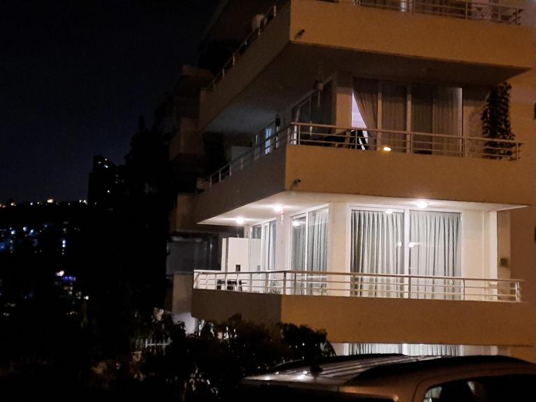 Departamento completo Reñaca, Estacionamiento privado - B&B Viña del Mar