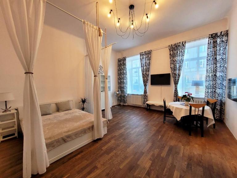 Przytulne apartamenty Nowy Świat Centrum Lok 1 - Chambres d'hôtes Varsovie