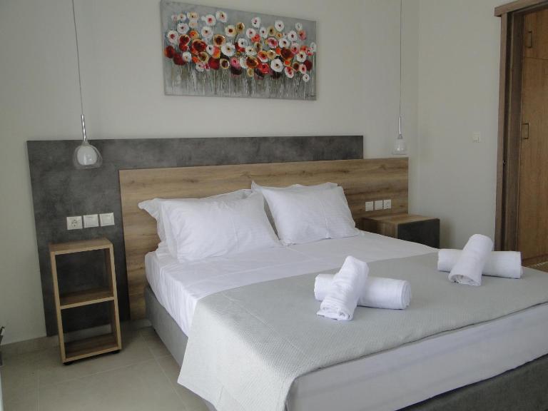 Chrysanthe's No1 - Bed and Breakfast Póros