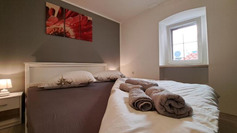 APARTMENT IVA - Bed and Breakfast Baška