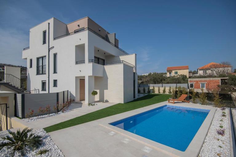 Villa Magna luxury apartments - B&B Murter
