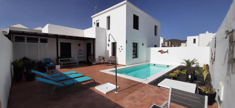Splendid Casa Papagayo, heated pool, roofterrace with views and Wifi - Bed and Breakfast Playa Blanca