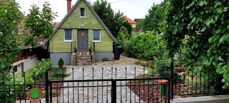 Erdőalján Házikó - Ferienwohnung Sukoró